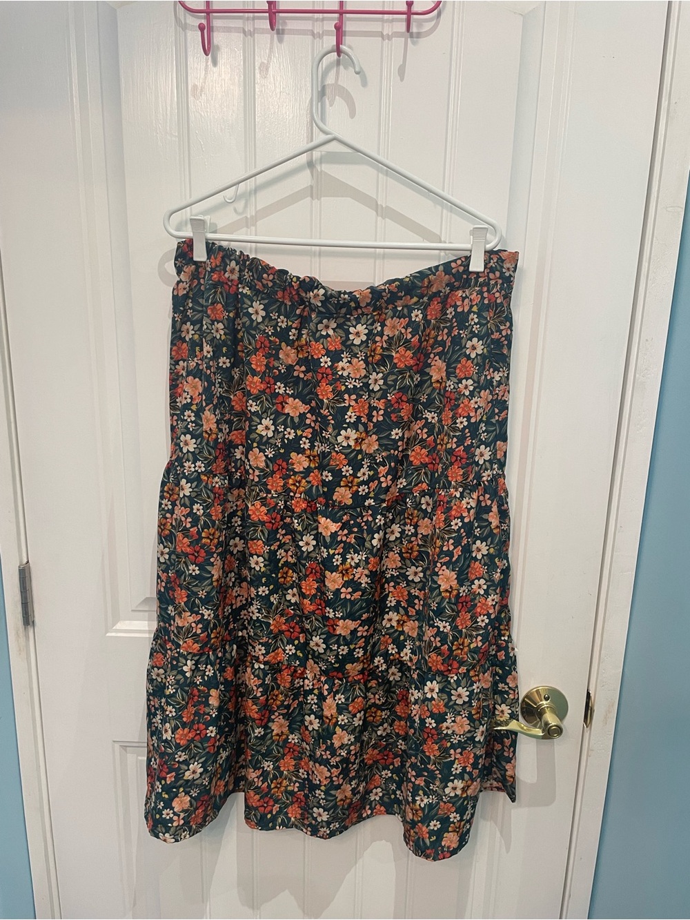 SHEIN Black Floral Tiered Midi Skirt with Orange & Pink Blooms